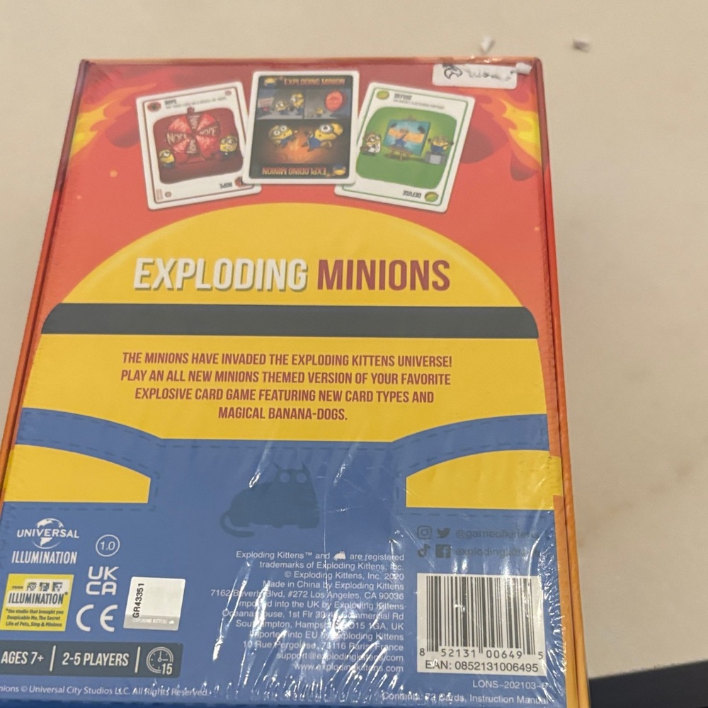 Exploding Minions Card Game - Picture 3 of 3